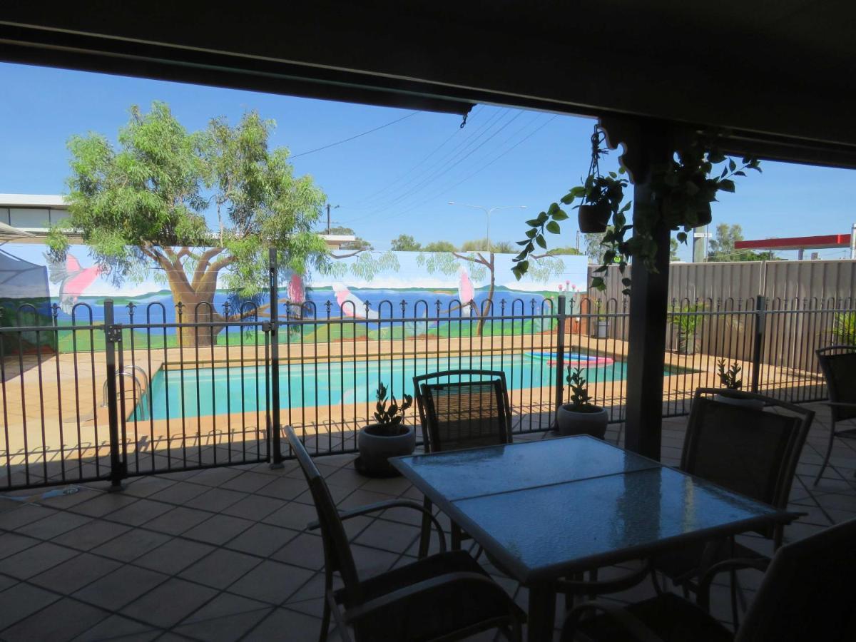 Burke & Wills Mt Isa Motel Mount Isa Buitenkant foto